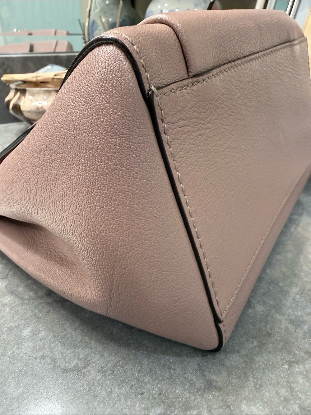 KATE SPADE Finlee Randall Street like new - Picture 7 of 14